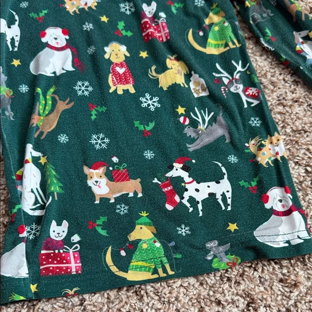 LITTLE SLEEPIES HOLIDAY HOUNDS TWO PIECE PAJAMA SET